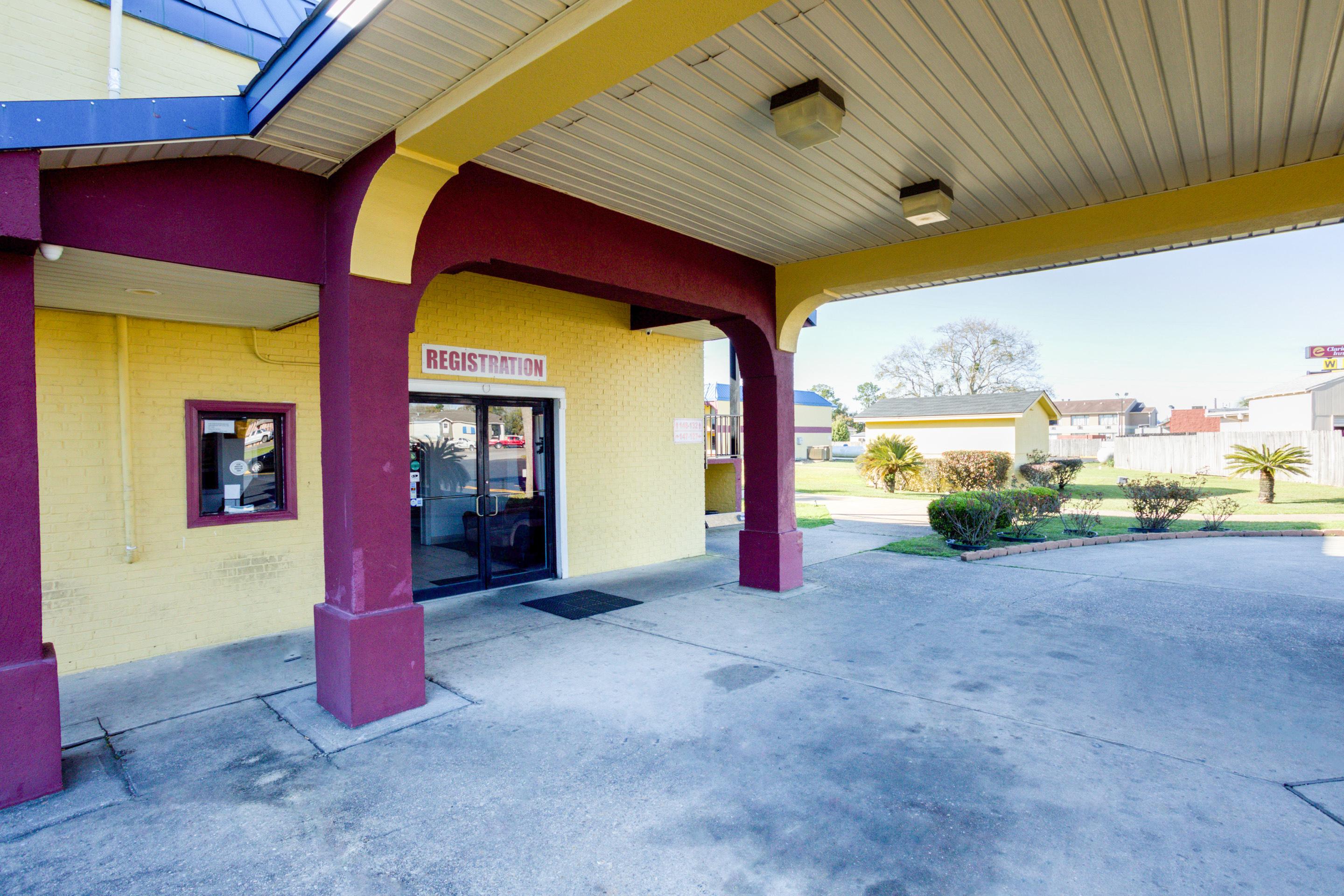 Oyo Hotel Pensacola I-10 & Hwy 29 Ferry Pass Exterior photo
